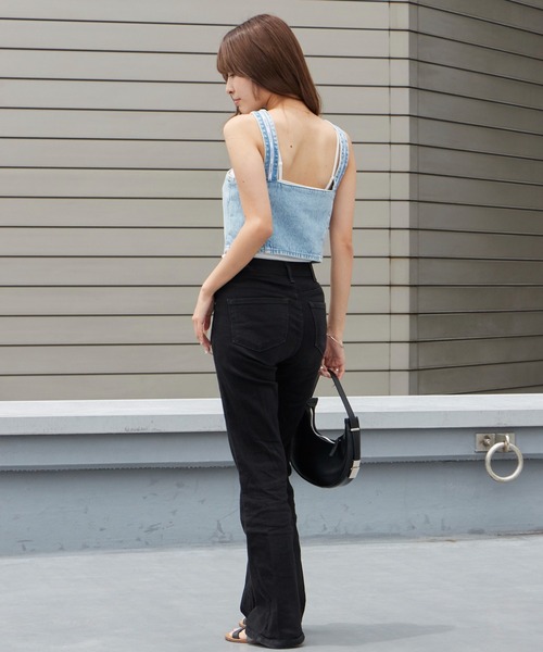 Calvin Klein（カルバン・クライン）の「Calvin Klein/カルバンクライン ビスチェ - デニムトラッカータンクビスチェ DENIM TRUCKER TANK FRESH WATER デニムビスチェ タンクトップ フロントボタン レディース 秋 秋服 2026年秋冬（キャミソール・レディース・ブルー・S/M）」の10枚目の写真