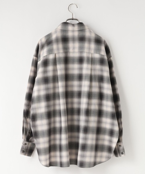 LOWRYS FARM(ローリーズファーム)の「オンブレチェックシャツ 824240(シャツ/ブラウス・レディース・ブルー系その他/ピンク系その他/グレー系その他/ボルドー・FREE)」の9枚目の写真