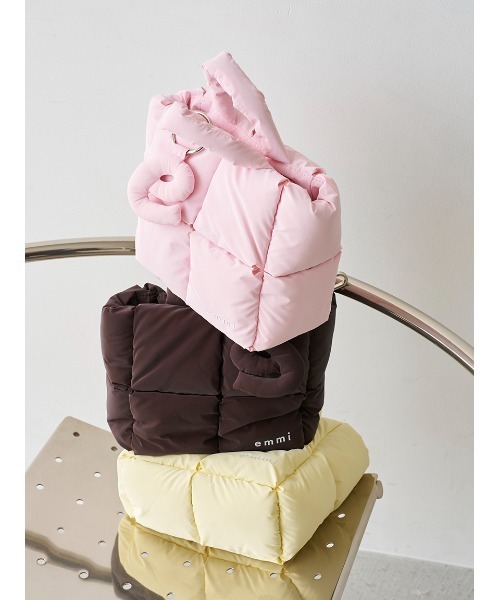 emmi（エミ）の「ecoパデットミニショルダーバッグ（ショルダーバッグ・レディース・ピンク/ブラウン/イエロー/アイボリー・F）」の4枚目の写真