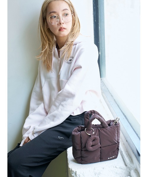 emmi（エミ）の「ecoパデットミニショルダーバッグ（ショルダーバッグ・レディース・ピンク/ブラウン/イエロー/アイボリー・F）」の9枚目の写真