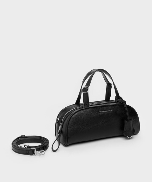 CHARLES & KEITH(チャールズ & キース)の「Vega ベガ イロンゲーテッド ボウリング バッグ(トートバッグ・レディース・スミクロ・S)」の2枚目の写真
