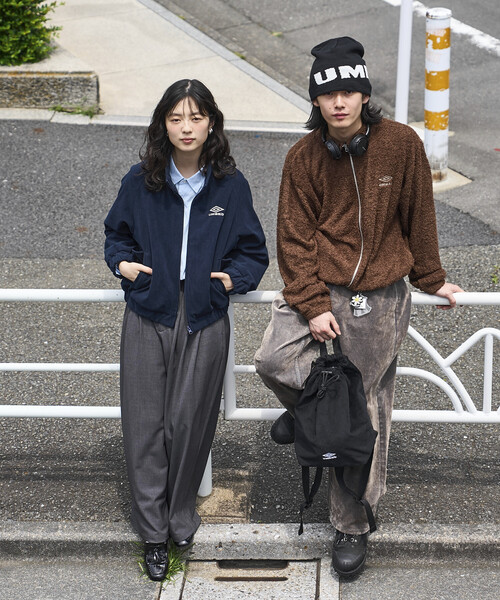 UMBRO(アンブロ)の「UMBRO/アンブロ SP JQ LOGO BEANIE/別注 ジャカード ロゴ ビーニー(ニットキャップ/ビーニー・メンズ・ホワイト/ブラック/ブラウン・ONE SIZE)」の4枚目の写真