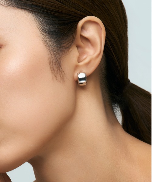 UNITED JEWELS-ef-(ユナイテッドジュエルズイフ)の「Band Hoop Mini Pierce(ピアス(両耳用)・レディース・イエローゴールド/シルバー・FREE)」の6枚目の写真