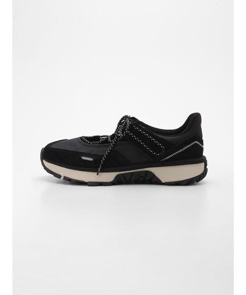 UGG（アグ）の「【UGG】1184511-BLK W RETROFI LOW BALLET SNEAKER（スニーカー・レディース・ブラック・25/24/22/23）」の3枚目の写真