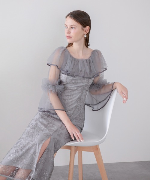 Leja（レジャ）の「【LEJA】2WAYチュールフリルスパンコールIラインワンピースドレス美脚効果結婚式 パーティードレス 成人式 二次会 同窓会 お呼ばれ オケージョン 20代 30代（ドレス・レディース・グレー/ブラック・SMALL/MEDIUM）」の2枚目の写真
