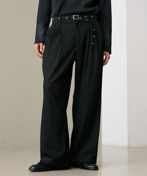 RAGEBLUE(レイジブルー)の「EYELET BELT TR STRAIGHT WIDE SLACKS / アイレットベルト付き/TRワイドスラックス(スラックス・メンズ・ブラック/ブラック系その他/ベージュ・MEDIUM/LARGE)」の1枚目の写真