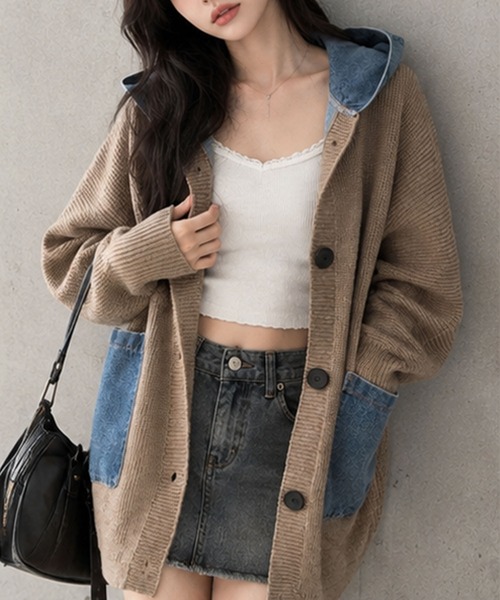 GLAMOROUS JANE(グラマラスジェーン)の「デニムフードニットカーディガン(ニット/セーター・レディース・チャコールグレー/ブラック/ベージュ/アイボリー・FREE)」の1枚目の写真