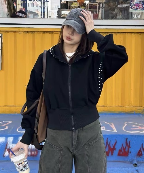 SHERU(シェル)の「パールデコクロップドジップパーカー(パーカー・レディース・ブラック・M)」の12枚目の写真