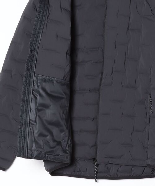 Mammut(マムート)の「センダー インサレーション フーデッド ジャケット アジアンフィット / Sender IN Hooded Jacket AF Men(ブルゾン・メンズ・ネイビー/ブラック・SMALL/MEDIUM/LARGE/X-LARGE)」の4枚目の写真