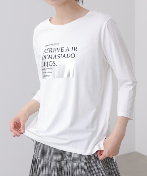 Bou Jeloud(ブージュルード)の「箔ロゴプリント五分袖Tシャツ(Tシャツ/カットソー・レディース・オフホワイト/ブラック/チャコールグレー・MEDIUM)」の2枚目の写真
