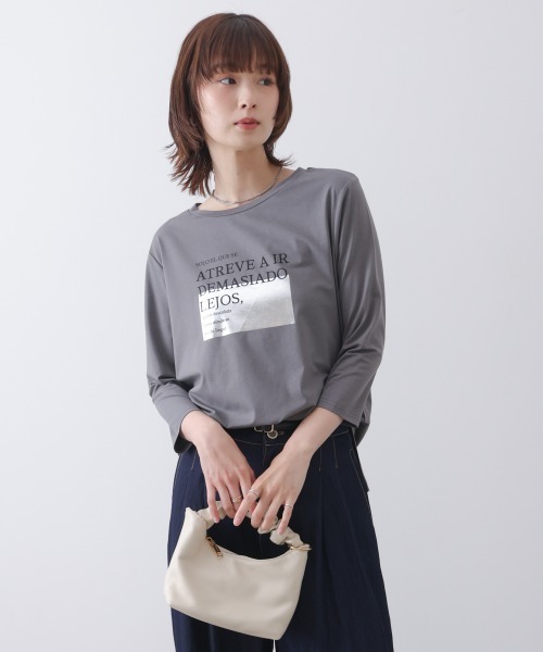 Bou Jeloud(ブージュルード)の「箔ロゴプリント五分袖Tシャツ(Tシャツ/カットソー・レディース・オフホワイト/ブラック/チャコールグレー・MEDIUM)」の19枚目の写真
