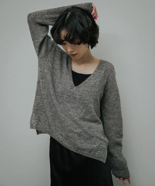 URBAN RESEARCH DOORS(アーバンリサーチドアーズ)の「Baby Alpaca V-Neck Knit(ニット/セーター・レディース・ミント/グレー・FREE)」の2枚目の写真