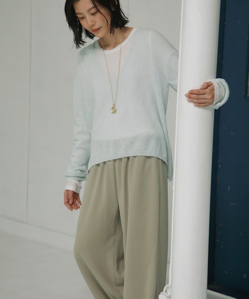 URBAN RESEARCH DOORS(アーバンリサーチドアーズ)の「Baby Alpaca V-Neck Knit(ニット/セーター・レディース・ミント/グレー・FREE)」の6枚目の写真