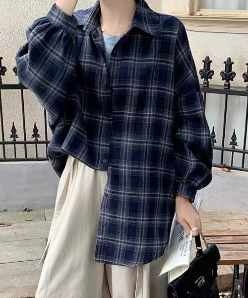 AVYL(アヴィル)の「オーバーサイズ ネルチェックシャツ(シャツ/ブラウス・レディース・ブルー/ブラック/イエロー/レッド・M)」の3枚目の写真