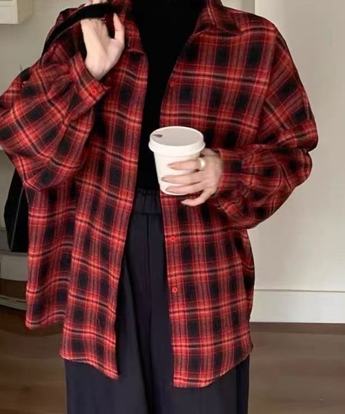 AVYL(アヴィル)の「オーバーサイズ ネルチェックシャツ(シャツ/ブラウス・レディース・ブルー/ブラック/イエロー/レッド・M)」の6枚目の写真