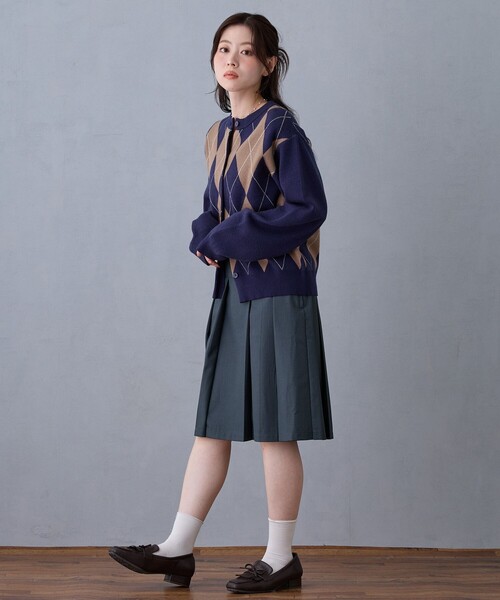 NICOLE CLUB(ニコル クラブ)の「ミドルプリーツスカート(スカート・レディース・チャコールグレー/ブラウン/ブラック・M)」の6枚目の写真
