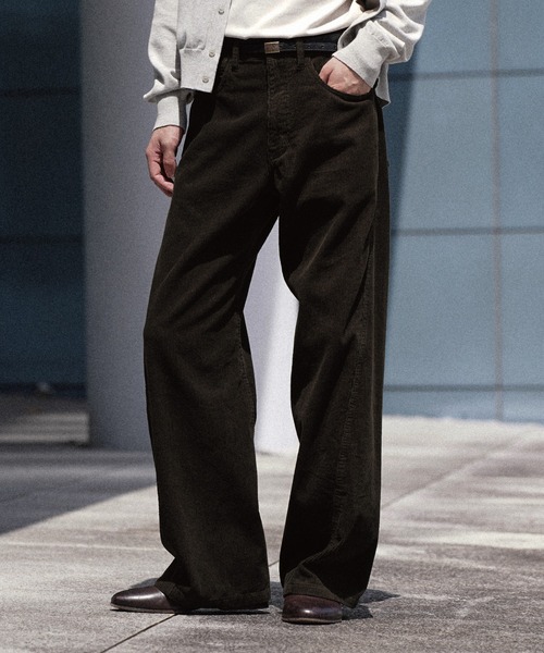 WYM LIDNM(ウィム バイ リドム)の「CURVED CORDUROY 5P PANTS(その他パンツ・メンズ・ブラック/オフホワイト/ダークブラウン・XS/L/S/M)」の3枚目の写真