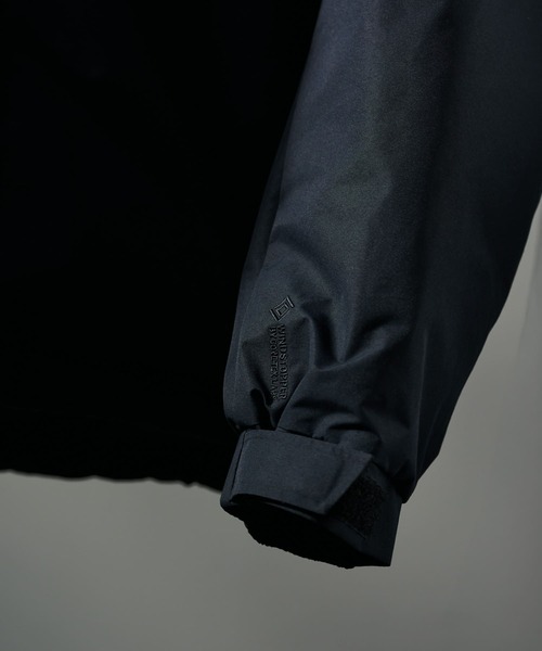 EKAL(エカル)の「『別注』Mizuno×EKAL GORE-TEX WINDSTOPPER ダウンジャケット(ダウンジャケット/コート・メンズ・グレー系その他/ブラック・LARGE/MEDIUM/SMALL)」の18枚目の写真