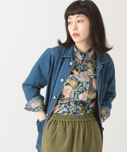 E hyphen world gallery MANIA（イーハイフンワールドギャラリーマニア）の「M ルーズパフスリーブブラウス（シャツ/ブラウス・レディース・オフホワイト/マルチ/ネイビー・FREE）」の2枚目の写真