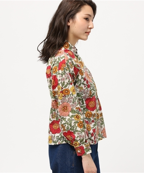 E hyphen world gallery MANIA（イーハイフンワールドギャラリーマニア）の「M ルーズパフスリーブブラウス（シャツ/ブラウス・レディース・オフホワイト/マルチ/ネイビー・FREE）」の6枚目の写真