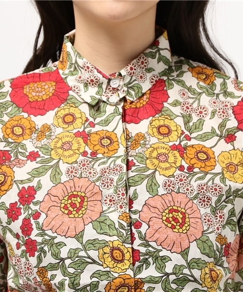 E hyphen world gallery MANIA（イーハイフンワールドギャラリーマニア）の「M ルーズパフスリーブブラウス（シャツ/ブラウス・レディース・オフホワイト/マルチ/ネイビー・FREE）」の8枚目の写真