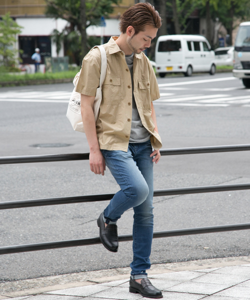 URBAN RESEARCH（アーバンリサーチ）の「UR タイプライターミリタリーS/Sシャツ（シャツ/ブラウス・メンズ・ネイビー/ベージュ/カーキ・LARGE/MEDIUM）」の15枚目の写真