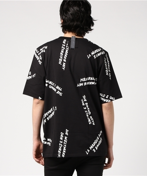 adidas（アディダス）の「オリジナルス Tシャツ[NYC GRAFFITI