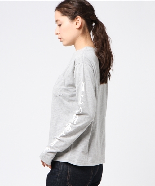 Honeys（ハニーズ）の「袖ロゴプリントＴシャツ（Tシャツ/カットソー・レディース・ブラック/カーキ/オフホワイト/杢グレー・S/M/L）」の6枚目の写真