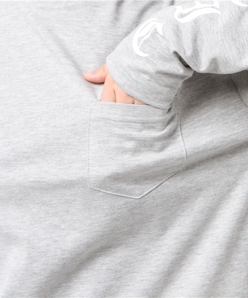 Honeys（ハニーズ）の「袖ロゴプリントＴシャツ（Tシャツ/カットソー・レディース・ブラック/カーキ/オフホワイト/杢グレー・S/M/L）」の10枚目の写真