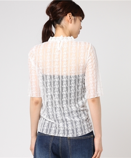 MERLOT（メルロー）の「スタンドカラーレースブラウス1047（シャツ/ブラウス・レディース・ホワイト/ブラック・FREE）」の5枚目の写真