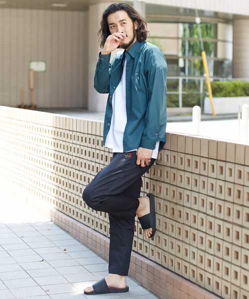 AMERICAN RAG CIE(アメリカンラグシー)の「アメリカンラグシーオリジナル 刺繍入ブロードシャツ(シャツ/ブラウス・メンズ・ホワイト/サックスブルー/ダークグリーン/ブラック・1/2)」の14枚目の写真