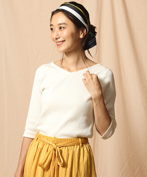 niko and...（ニコアンド）の「ウネウネリブ7分丈プルオーバー（Tシャツ/カットソー・レディース・レッド/ブラック/グレー/オフホワイト/ベージュ・MEDIUM/LARGE）」の22枚目の写真