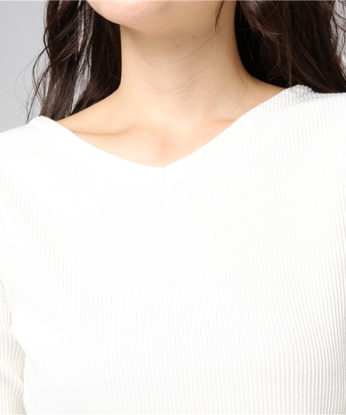 niko and...（ニコアンド）の「ウネウネリブ7分丈プルオーバー（Tシャツ/カットソー・レディース・レッド/ブラック/グレー/オフホワイト/ベージュ・MEDIUM/LARGE）」の9枚目の写真