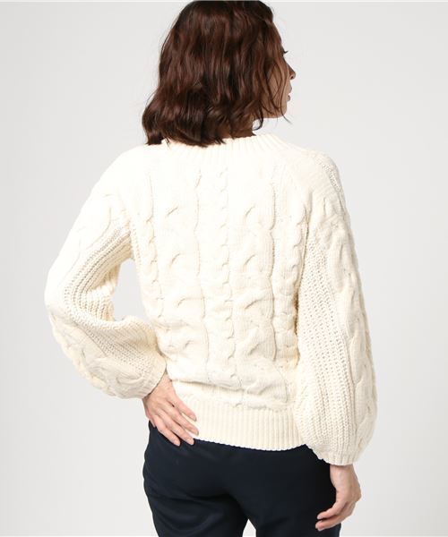 ENVYM（アンビー）の「ケーブルモールＶネックニット（ニット/セーター・レディース・ホワイト/グレー/ピンク/ブルー・FREE）」の6枚目の写真