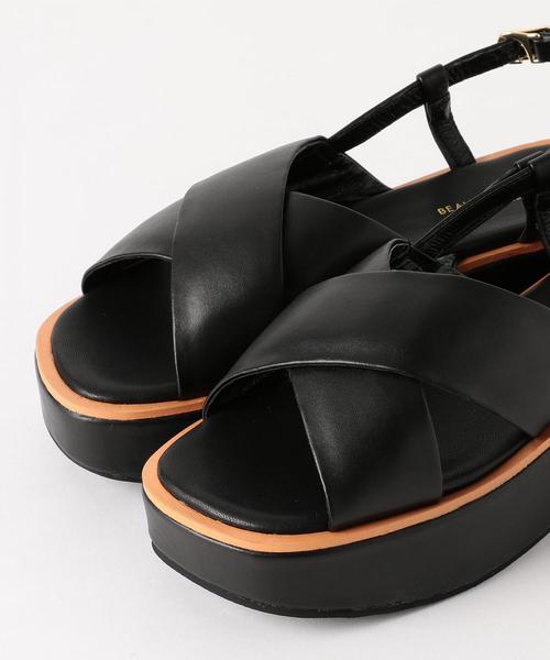 BEAUTY&YOUTH UNITED ARROWS（ビューティーアンドユースユナイテッドアローズ）の「BY クロスバックストラップサンダル（サンダル・レディース・ダークグリーン/ブラック・37h/36h/38/36/35h/37）」の5枚目の写真