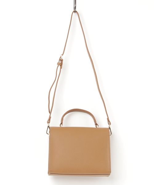 NATURAL BEAUTY BASIC（ナチュラルビューティーベーシック）の「センターバックルショルダー（ショルダーバッグ・レディース・ブラック/ベージュ・ﾌﾘ-）」の4枚目の写真