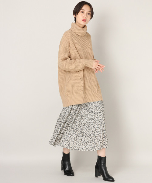 LOWRYS FARM（ローリーズファーム）の「アゼタートルチュニック　818844（ニット/セーター・レディース・ブラック/ベージュ/パープル/アイボリー・FREE）」の6枚目の写真