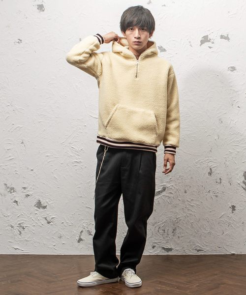 MinoriTY(マイノリティ)の「ボア素材リブラインハーフZIPパーカー(パーカー・メンズ・ブルー/モカ/クリーム/ブラック・L/XL/M)」の5枚目の写真