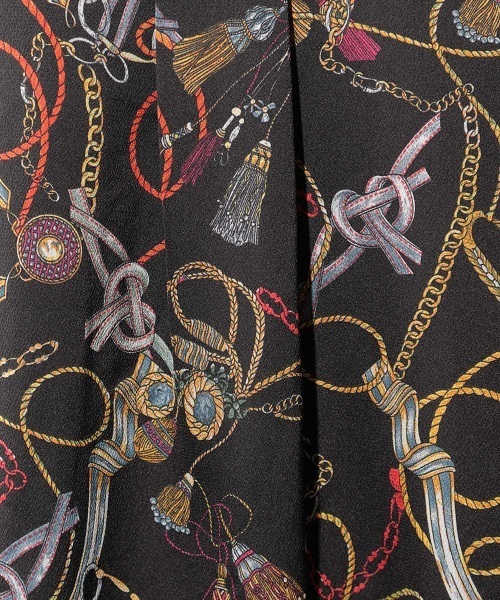 PAGEBOY（ページボーイ）の「チェーンプリントBIGシャツ（シャツ/ブラウス・レディース・ブラック/グリーン/ホワイト・FREE）」の8枚目の写真