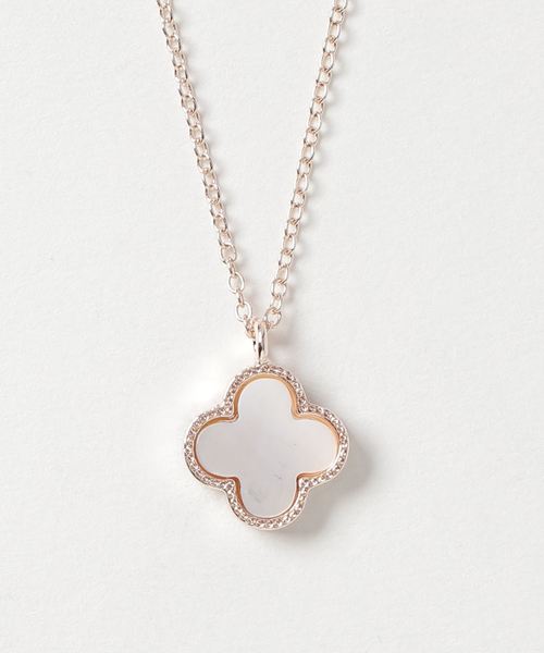 BOBISSH（ボビッシュ）の「【MK】クローバー モチーフネックレス（ネックレス・レディース・シルバー/ゴールド/シルバー系その他/ゴールド系その他・FREE）」の4枚目の写真