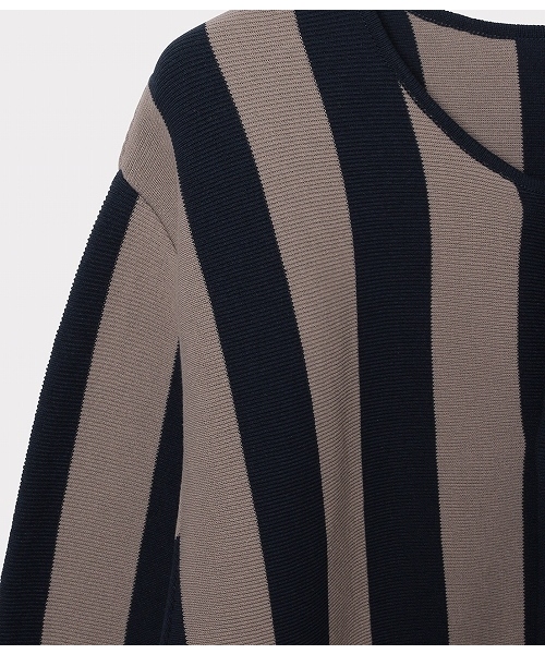 ADAM ET ROPE'（アダムエロペ）の「[山形ニット] ドライタッチクルーネックカーディガン（カーディガン/ボレロ・メンズ・ブラック/ブルー系その他2・L/M）」の8枚目の写真