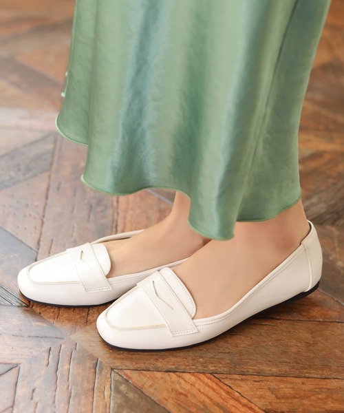 SESTO（セスト）の「スクエアトゥコインローファーパンプス（ローファー・レディース・ブラック/パイソン/レオパード/キャメル/シルバー/チェック/ホワイト・22.5cm/23.5cm/24.5cm/25.5cm/23.0cm/24.0cm/22.0cm）」の18枚目の写真