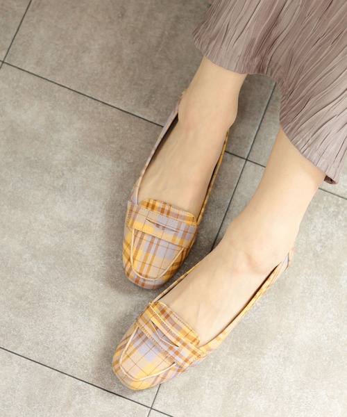 SESTO（セスト）の「スクエアトゥコインローファーパンプス（ローファー・レディース・ブラック/パイソン/レオパード/キャメル/シルバー/チェック/ホワイト・22.5cm/23.5cm/24.5cm/25.5cm/23.0cm/24.0cm/22.0cm）」の16枚目の写真