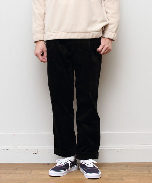 Gramicci(グラミチ)の「GRAMICCI / グラミチ コーデュロイタックテーパード CORDUROY TUCK TAPERD(その他パンツ・メンズ・ベージュ/キャメル/ブラック/チャコールグレー・S/M/L/XL)」の1枚目の写真