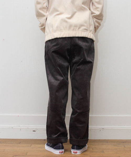 Gramicci(グラミチ)の「GRAMICCI / グラミチ コーデュロイタックテーパード CORDUROY TUCK TAPERD(その他パンツ・メンズ・ベージュ/キャメル/ブラック/チャコールグレー・S/M/L/XL)」の11枚目の写真