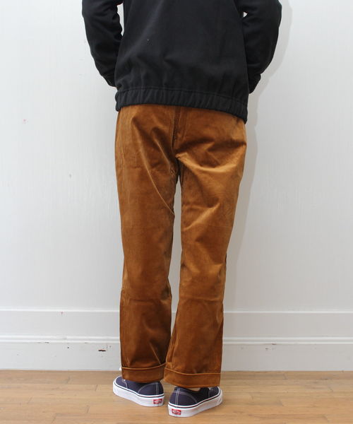 Gramicci(グラミチ)の「GRAMICCI / グラミチ コーデュロイタックテーパード CORDUROY TUCK TAPERD(その他パンツ・メンズ・ベージュ/キャメル/ブラック/チャコールグレー・S/M/L/XL)」の16枚目の写真