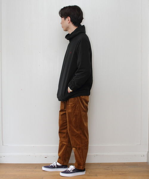 Gramicci(グラミチ)の「GRAMICCI / グラミチ コーデュロイタックテーパード CORDUROY TUCK TAPERD(その他パンツ・メンズ・ベージュ/キャメル/ブラック/チャコールグレー・S/M/L/XL)」の18枚目の写真