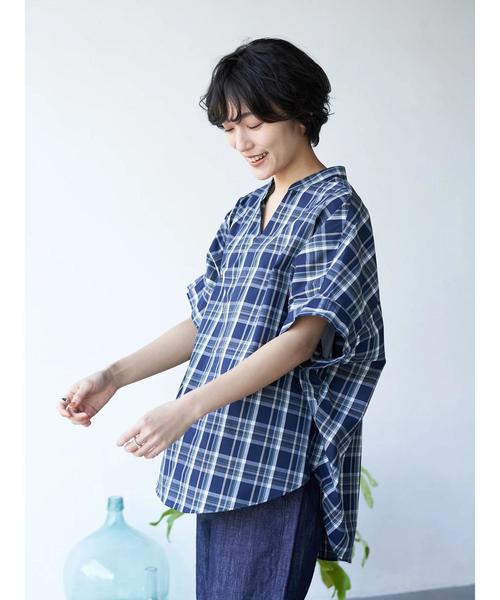 AMERICAN HOLIC（アメリカンホリック）の「スキッパードルマンバックタックシャツ ＊（シャツ/ブラウス・レディース・ネイビー/オフホワイト/その他5/ストライプ/ライトベージュ/ホワイト系その他6/ホワイト系その他7/ブルー系その他4/ブルー系その他5・M/L）」の11枚目の写真