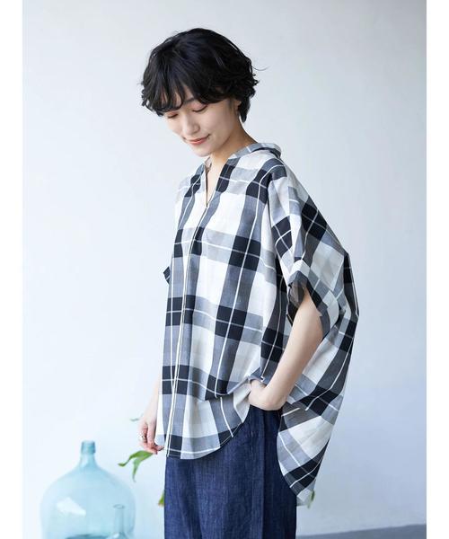 AMERICAN HOLIC（アメリカンホリック）の「スキッパードルマンバックタックシャツ ＊（シャツ/ブラウス・レディース・ネイビー/オフホワイト/その他5/ストライプ/ライトベージュ/ホワイト系その他6/ホワイト系その他7/ブルー系その他4/ブルー系その他5・M/L）」の15枚目の写真