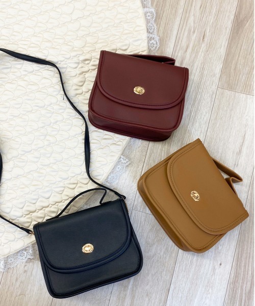 apres jour（アプレジュール）の「【apres jour×ARIAZ】スクエアミニショルダー（ショルダーバッグ・レディース・ブラック/ボルドー/キャメル・FREE）」の8枚目の写真